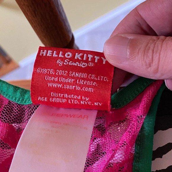 Sanrio Vintage Hot Topic Hello Kitty Pajama set RARE rainbow stitching lace tank - Picture 11 of 16